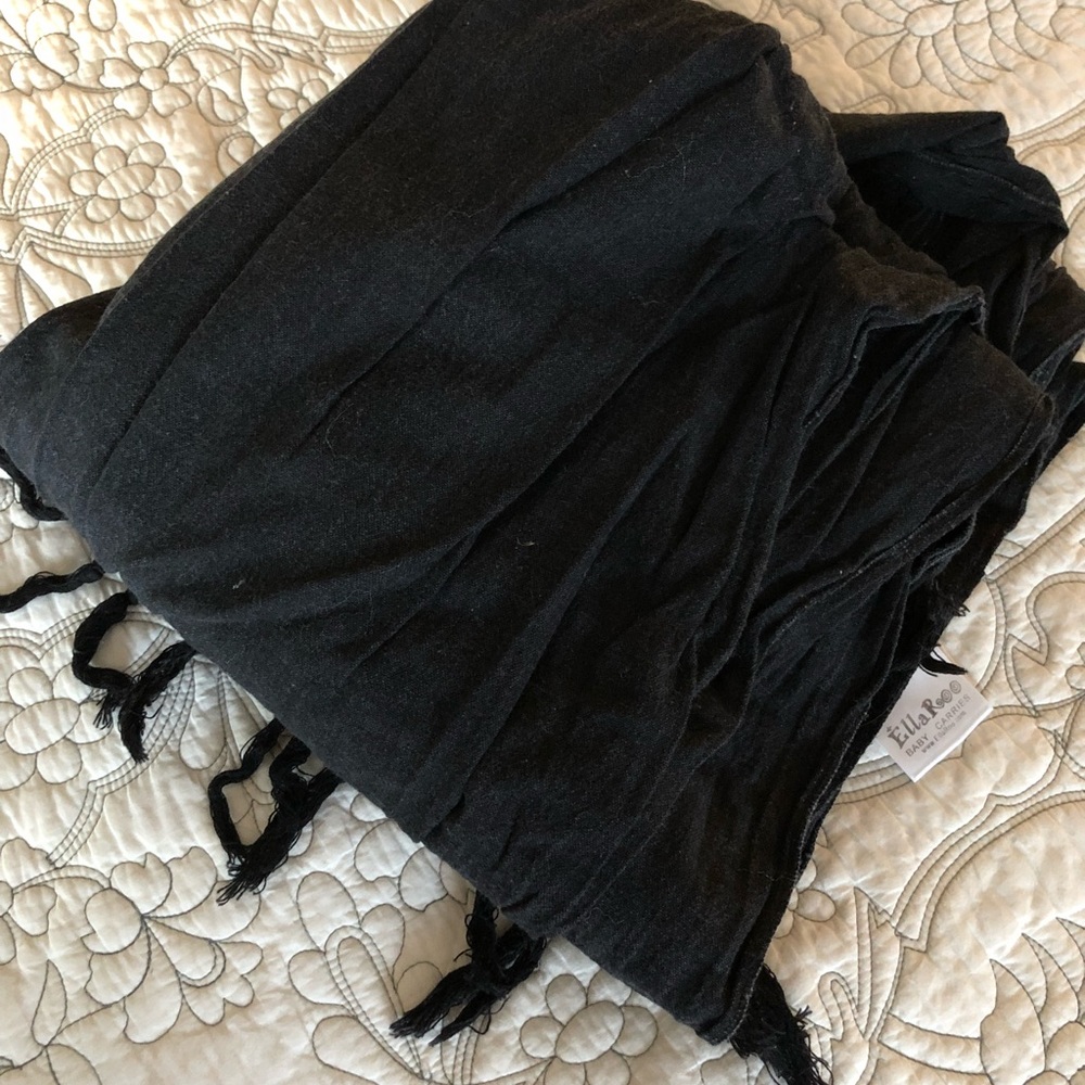 Ellaroo Black woven wrap